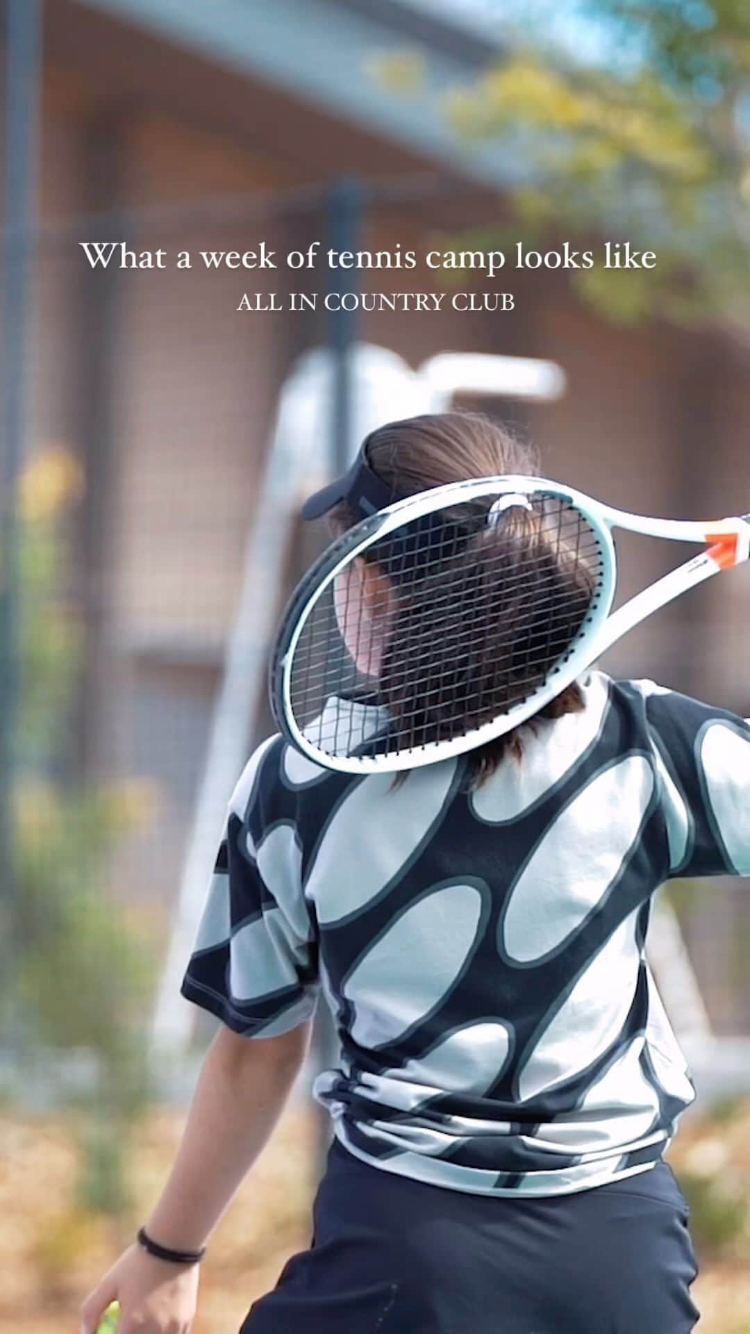 ジョー＝ウィルフリード・ツォンガのインスタグラム：「For tennis lovers & more ! 🎾  Book yours now ⬆️ Link in bio   #allincountryclub #tennis #tenniscamp #lyon」