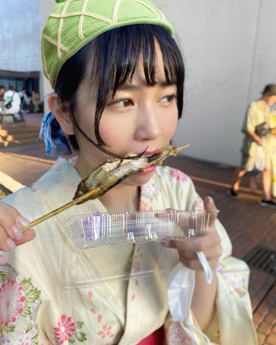 山口めろんさんのインスタグラム写真 - (山口めろんInstagram)「夏まだ終わってないよね？？？？？？🐳🍉🎆🥺 #浴衣 #お祭り」8月18日 18時32分 - memememelonchan