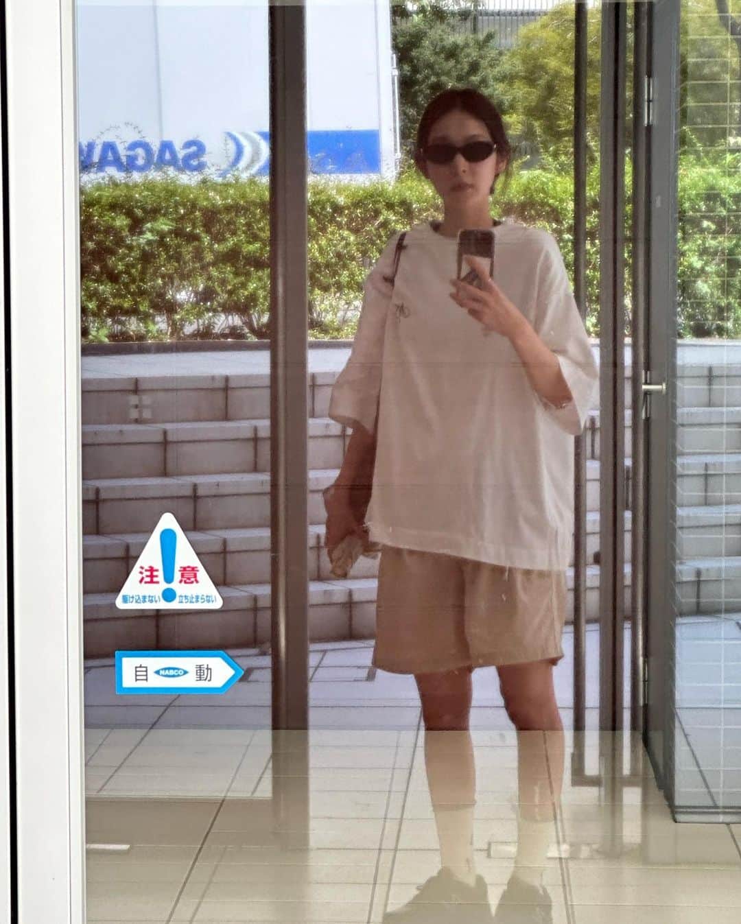 のインスタグラム：「😎🤓@prada」