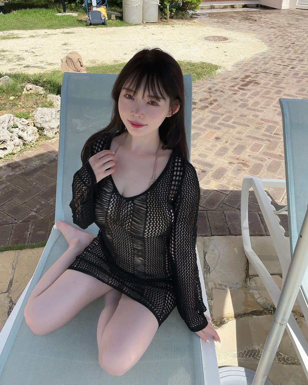 のインスタグラム：「朝プールと日向ぼっこ🌞」