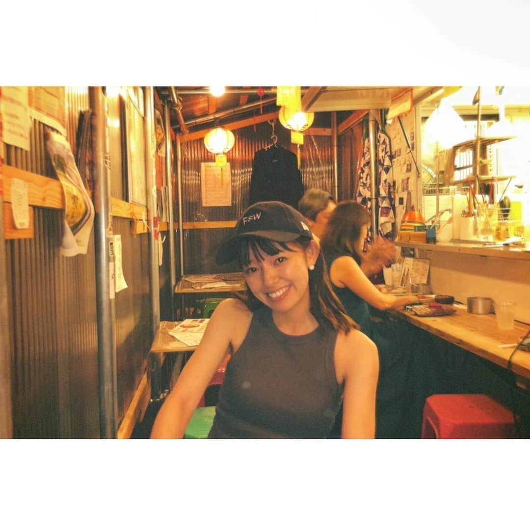 柳生みゆさんのインスタグラム写真 - (柳生みゆInstagram)「大阪でする飲み歩きは格別に好きっ。フィルムっぽく撮れるアプリ、ほんといい感じになるなぁ📷 #天満飲み #フィルムカメラ #フィルム風 #ee35film」8月18日 18時59分 - miyu_yagyu
