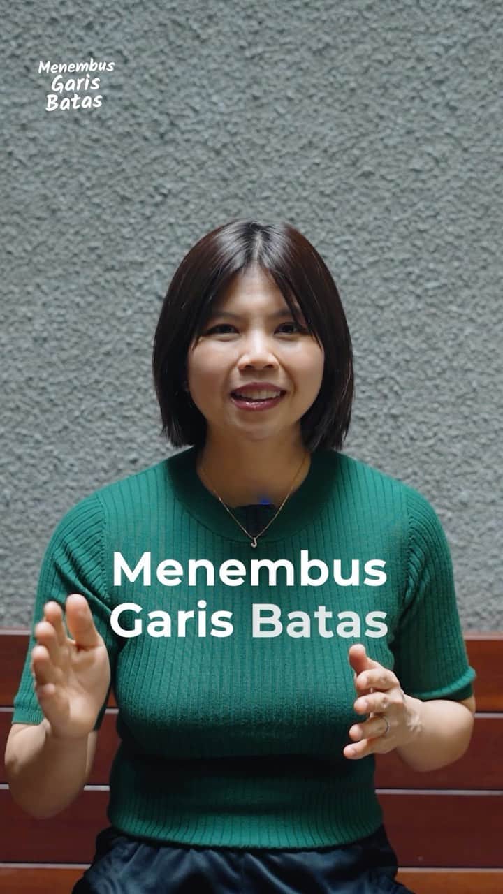 グレイシア・ポリーのインスタグラム：「Aku seneng banget akhirnya bisa punya wadah untuk berbagi cerita, pengalaman dan hal-hal positif, karena kita semua bisa saling belajar dan berjuang bersama. Aku berharap akun ini membawa banyak manfaat untuk banyak orang 🥰❤️  Yuk, follow dan ikutin terus @menembusgarisbatas ya! Bakal ada quiz dan giveaway menarik juga, lho! 😋」