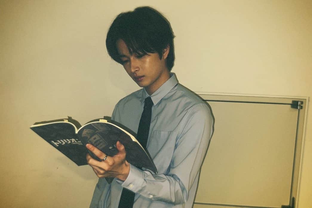 曽田陵介のインスタグラム：「今夜22時  #トリリオンゲーム 第6話放送です！」