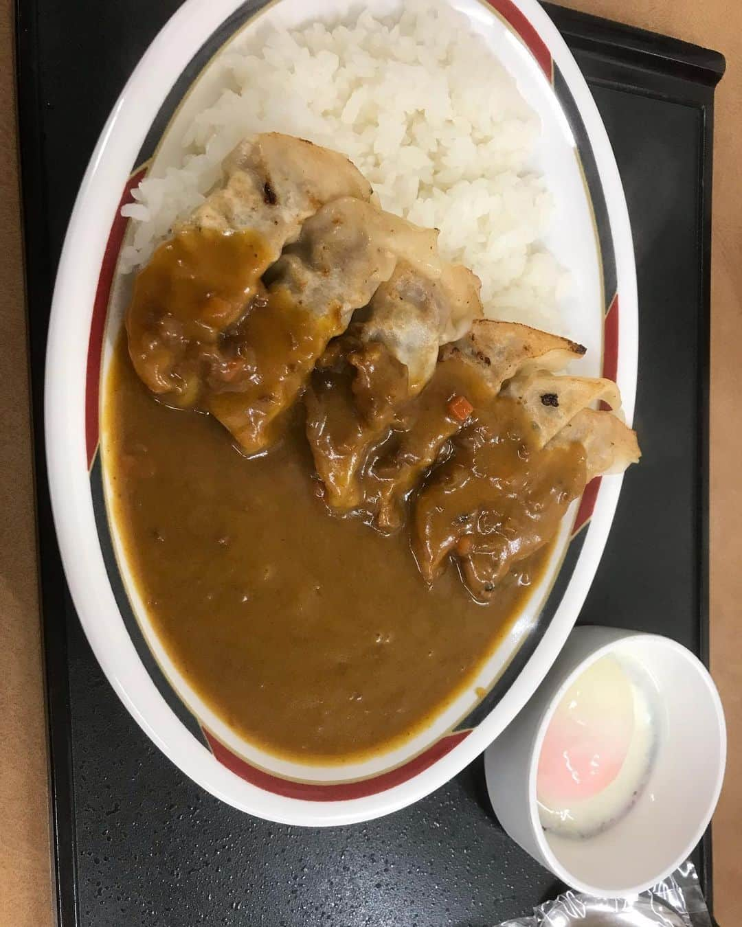 ジェイク・リーさんのインスタグラム写真 - (ジェイク・リーInstagram)「北海道といえば  みよしのの餃子カレー」8月18日 19時15分 - jakelee19890119