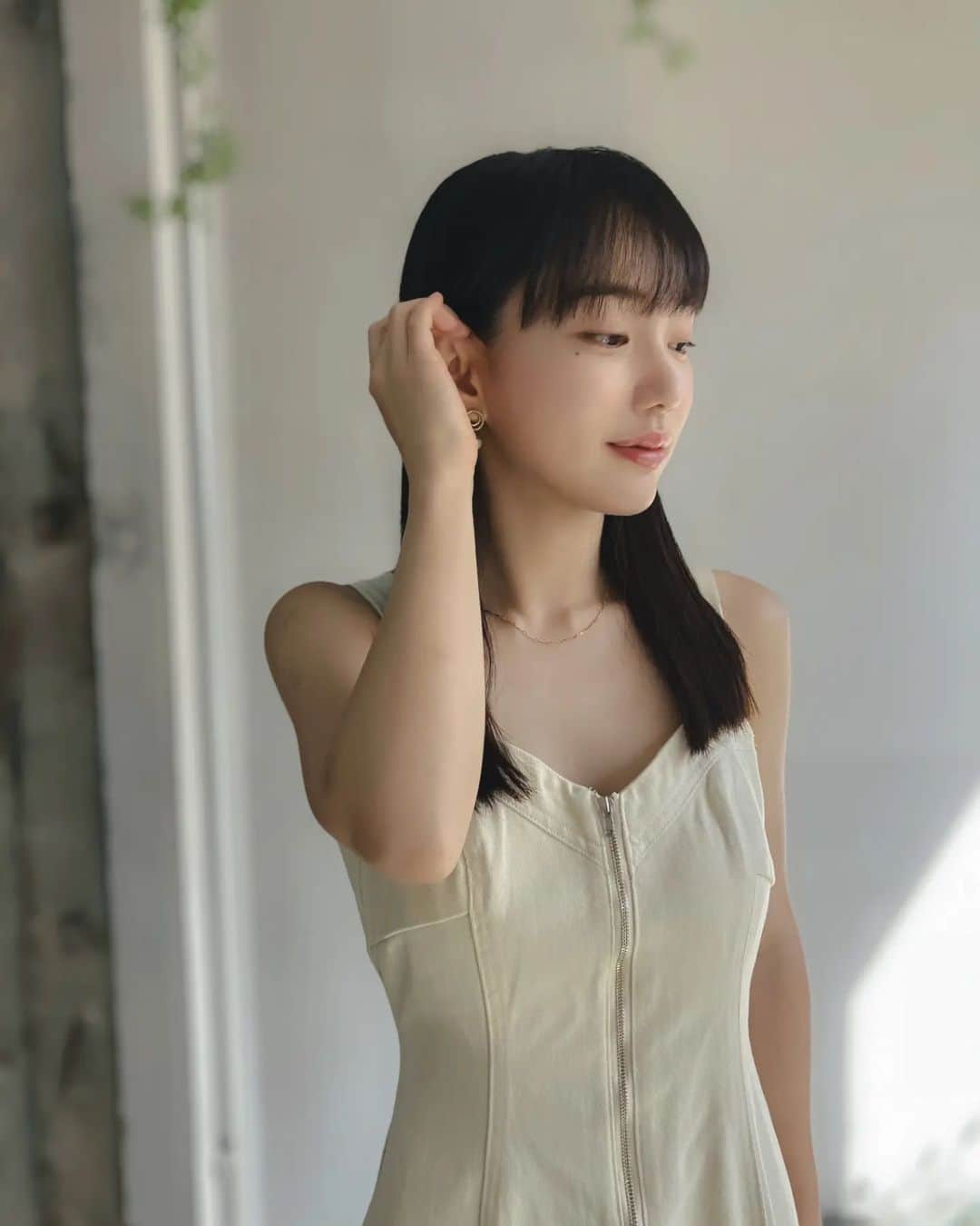 保坂玲奈さんのインスタグラム写真 - (保坂玲奈Instagram)「移転した店舗の自然光が心地よい☺️⁡ ⁡⁡ ⁡⁡ ⁡#stepborncut」8月18日 19時36分 - __renao_0707