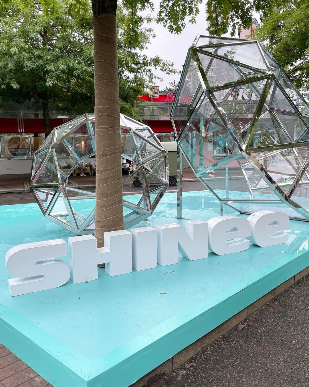 チェ・ミンホさんのインスタグラム写真 - (チェ・ミンホInstagram)「Let's SHINee land!!!!!. . . . . . 환상의나라 애버랜드로🎶.」8月18日 19時40分 - choiminho_1209