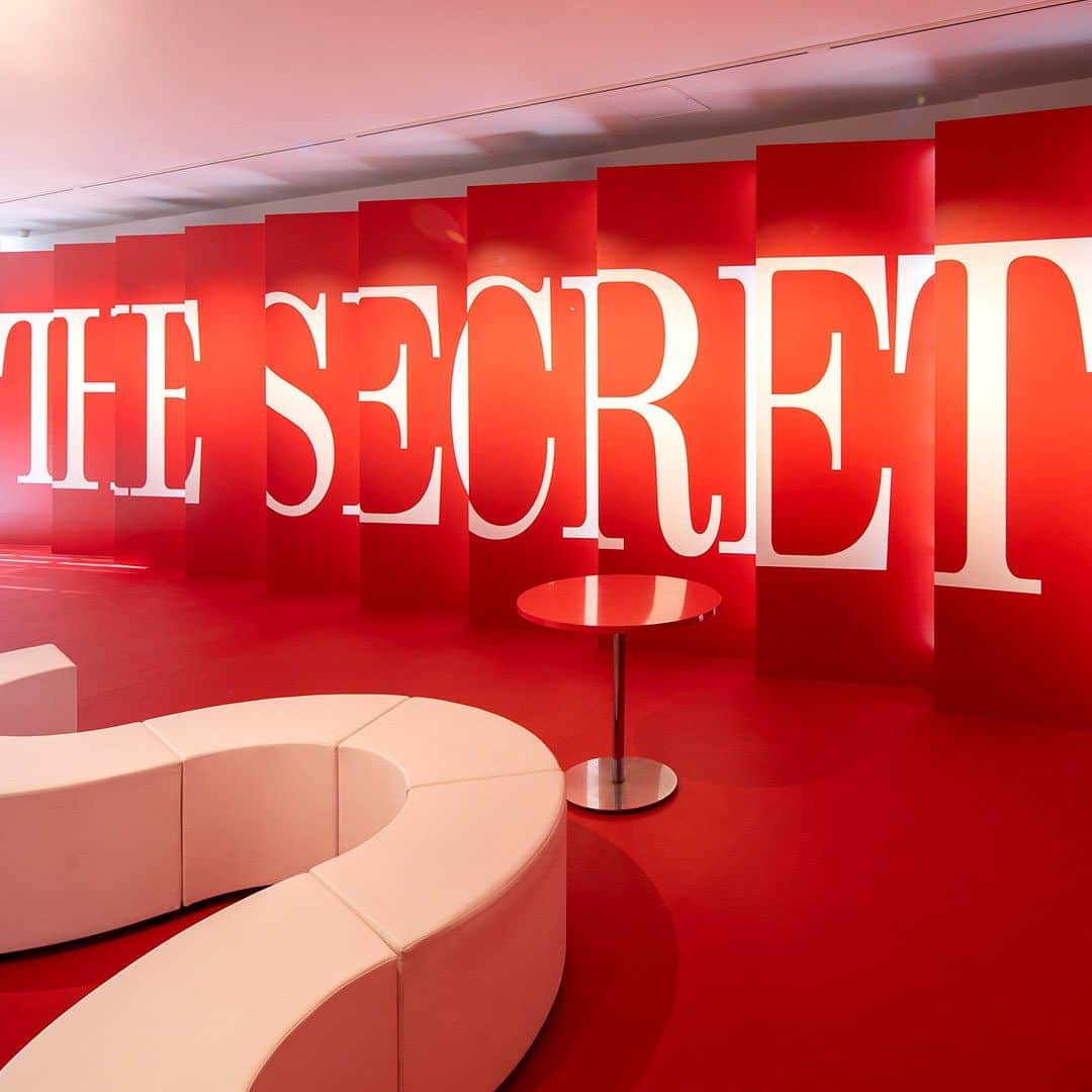 SK-II's Official Instagramさんのインスタグラム写真 - (SK-II's Official InstagramInstagram)「Each hallway leads to a different secret. Discover your skin’s secrets through a personalised consultation with SK-II’s Magic Scan, and unlock your Crystal Clear Skin with PITERA™.  #SKIITheSecretKey #SKIISECRETKEYHOUSE」8月18日 20時02分 - skii