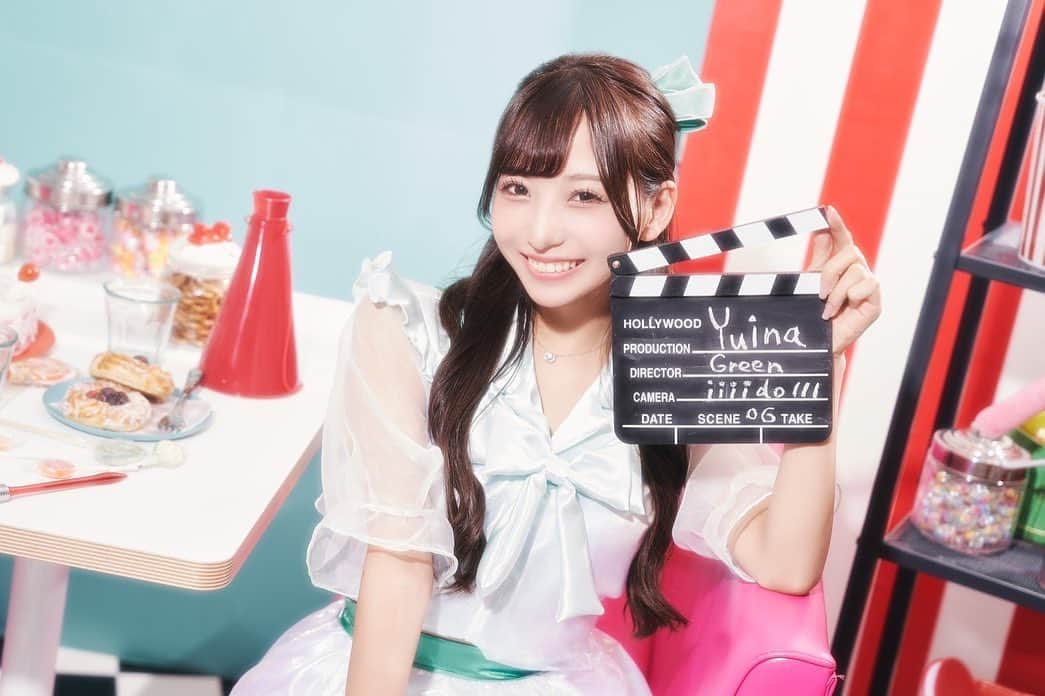 のインスタグラム：「【ご報告】  9/17に新アイドルグループ、 iiiidolll のメンバーとして デビューさせて頂くことになりました💚  初の挑戦ですが精一杯アイドル頑張るので応援して頂けたら嬉しいです✨  やっと機会が出来たのでみんなに会えるのを楽しみにしてます🧸💫  よろしくお願い致します🫧」