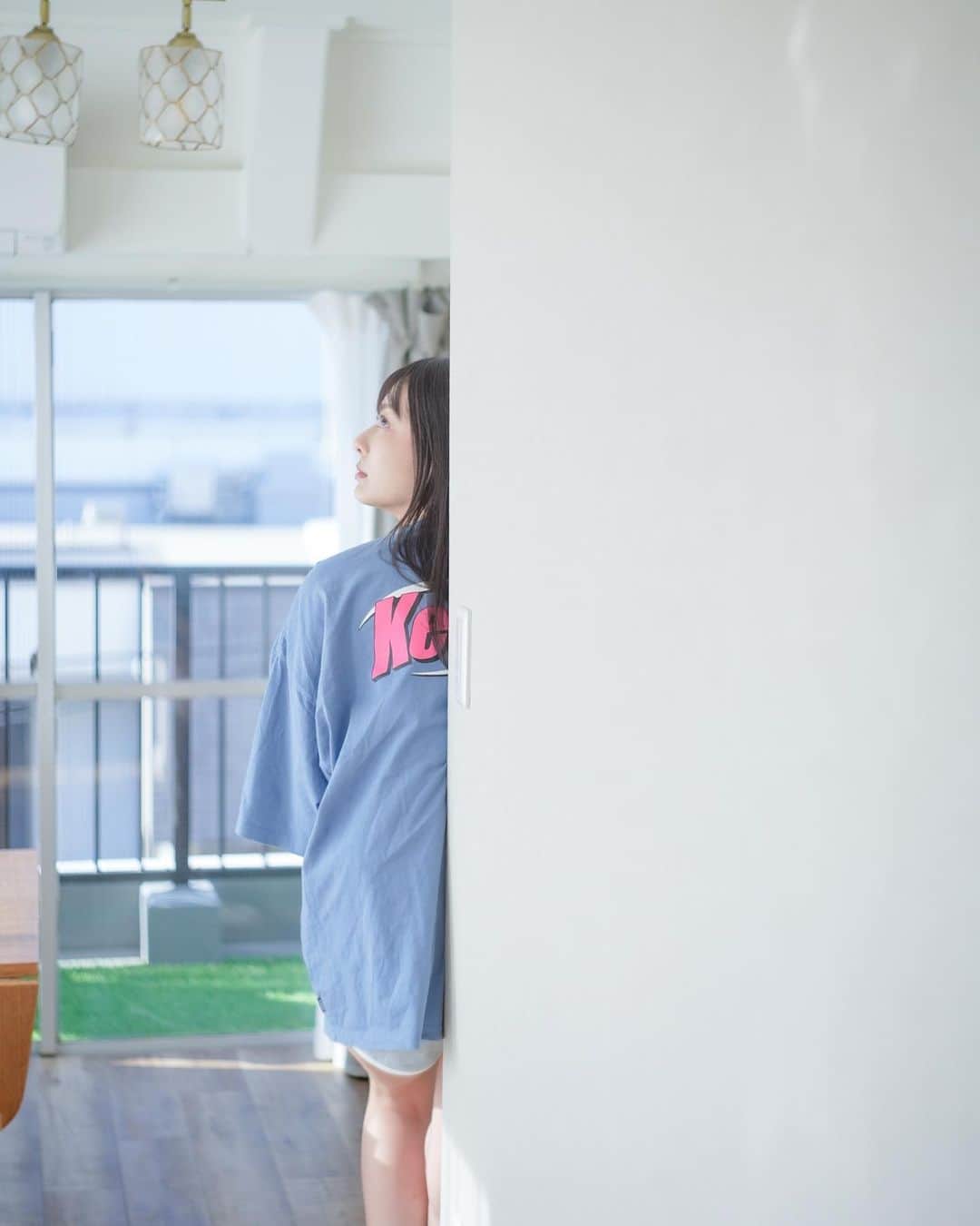 藤井美希さんのインスタグラム写真 - (藤井美希Instagram)「. photo by @toy.tokyo   🌻🌻🌻  インドア派？アウトドア派？ 年々ちょーっとずつアウトドア寄りにはなってきてる おうちだいすきにんげんです  #portrait#film #shooting」8月18日 20時07分 - miki_fujii.527