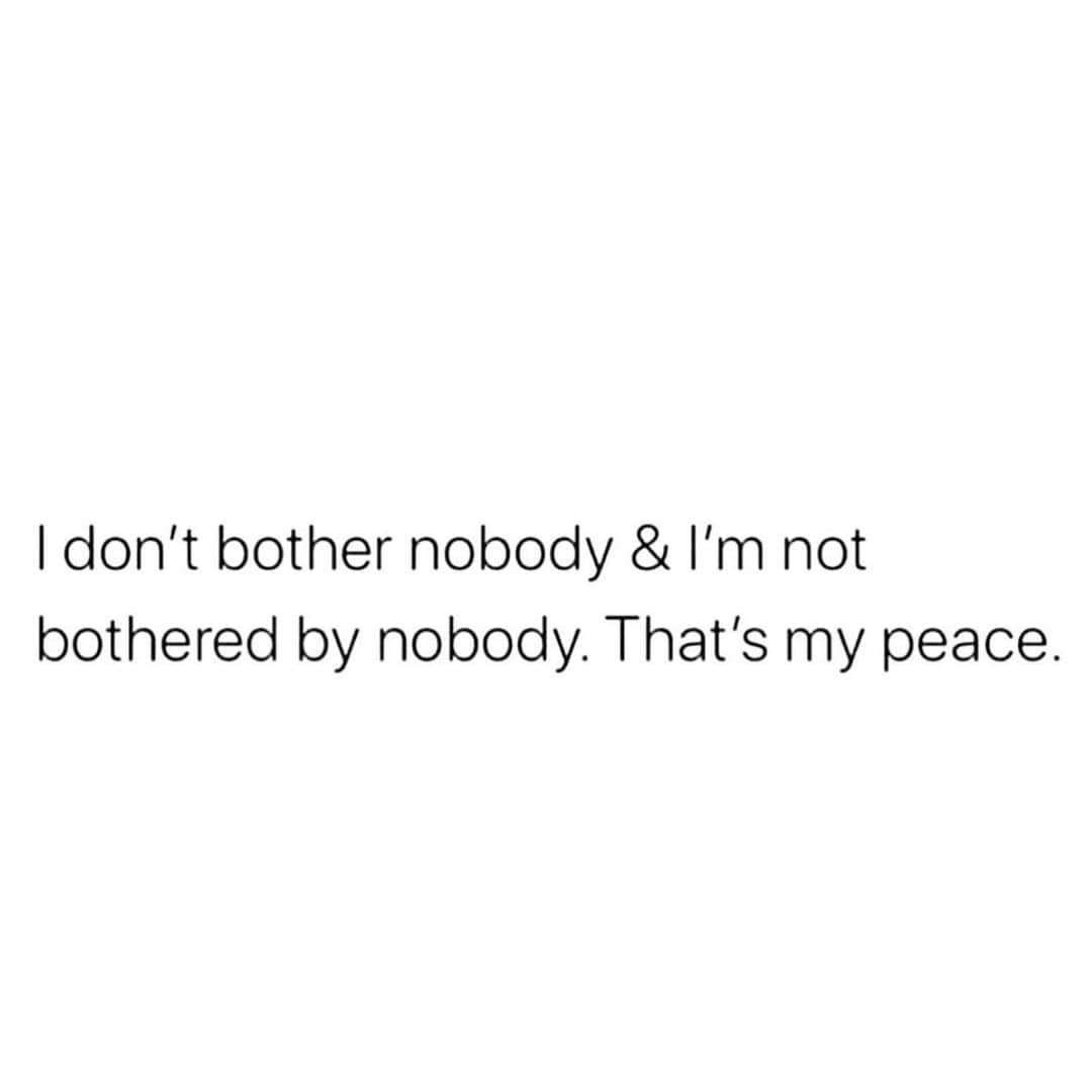 ワカ・フロッカ・フレイムのインスタグラム：「I’ma stay in this magic mindset of peace… crazy part is i grew up with so much angry, pain, and doubt to point i seen no future for myself i just didn’t give a fuck man my father died on us fresh outta prison that shit crushed me as a kid watching my 1st super hero lay in a hospital bed taking his last breaths… pops risked his life and freedom to protect and freed us I will always love him for that… but the day God came to me i woke up in a hospital bed with more then 10 tubes in my body … only thing i heard was show me you don’t have to live with revenge now fight…  i just need to write a book or books」