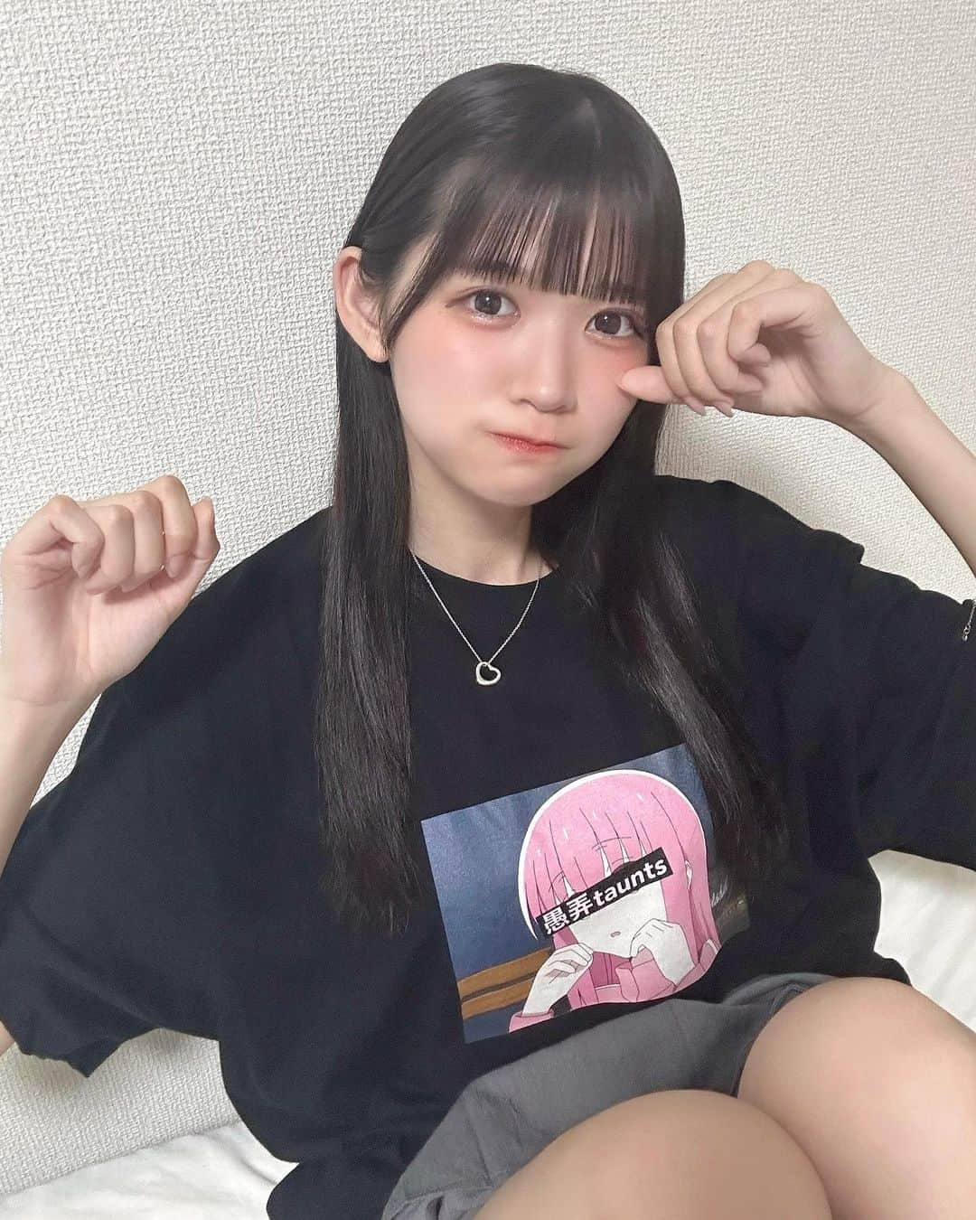 猪狩彩奈のインスタグラム：「ピンク髪にしたらにあうかな？？🥺笑」