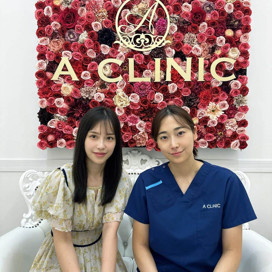 矢田伶華さんのインスタグラム写真 - (矢田伶華Instagram)「. @aclinic_shinjuku で 吉川彩先生 @aclinic_yoshikawa に Aスレッドを施術してもらいました🪞✨  ほうれい線と頬のもたつきが気になってて ずっと糸リフしたくて、、🥺🫣  施術はあっという間におわって 鏡見た瞬間すぐわかるぐらいリフトアップしてて 大満足でした😭🫶🏻  以前ACLINICさんで糸リフトやったとこあるんだけど、 今回は初めて新宿院さんでやってもらいました♡♡  改めて院内もめっちゃ綺麗だし すごい広々としててリラックスできた💐🫧  糸リフトはやっぱり効果が はっきりわかるからすきだなぁ、、🤤🫶🏻  次は1day小顔脂肪吸引きになる🤤  #aスレッド #糸リフト #aclinic #aclinic銀座 #aclinic横浜 #aclinic新宿 #aclinic名古屋 #aclinic大阪 #aclinic福岡#aclinic池袋 #aclinic仙台 #aクリニック #エークリニック #小顔 #スレッドリフト #小顔整形 #たるみ改善   #リフトアップ #美容外科 #美容皮膚科 #美容クリニック#吉川彩」8月18日 20時30分 - reika_308