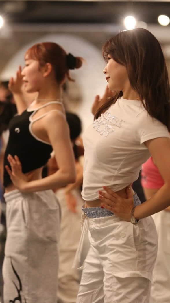 KoyamaRiko のインスタグラム：「． 【DANCE CAMP PLUS 2023 SUMMER】 . 2023.8.18(Fri.) DAY 6 4th Class  . - HOnOKA × Riko Koyama - @honokat_1116 @riko0429  . Song : POP! Artist : NAYEON . . #DanceCampPlus #DCP2023Summer #EnDanceCamp #EnDanceStudio #EnDance #EnShibuya #HOnOKA #RikoKoyama」