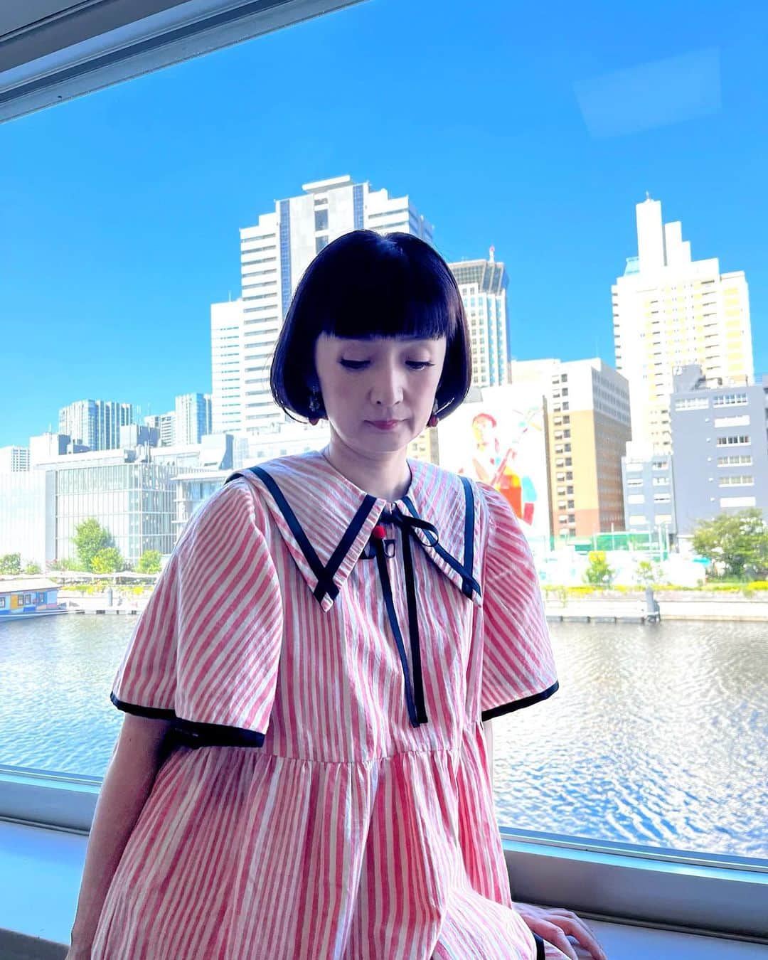 のインスタグラム：「パジャマじゃないよ。 こけしじゃないよ。 テレ東「じっくり聞いタロウ」に出ました。観てね👀 #じっくり聞いタロウ #テレ東」