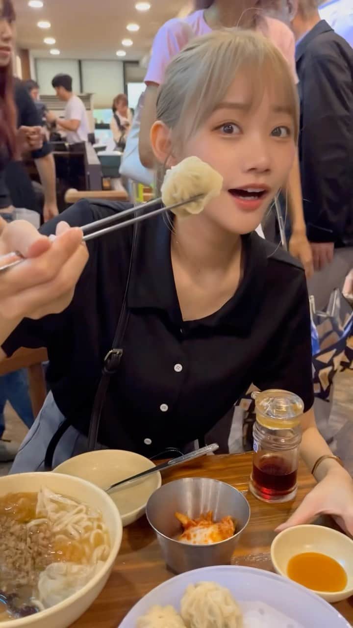 保﨑麗のインスタグラム：「初韓国旅行🇰🇷✈️  美味しいご飯と美味しいビールで幸せ旅だった🤤  #韓国#韓国旅行#韓国旅#ビール#ビール女子#海外旅行 #korea #koreatravel #koreatrip#fyp#japanese#fypシ #맞팔#소통#좋아요#팔로우##좋아요반사#여행##소통해요#일본#일본인」