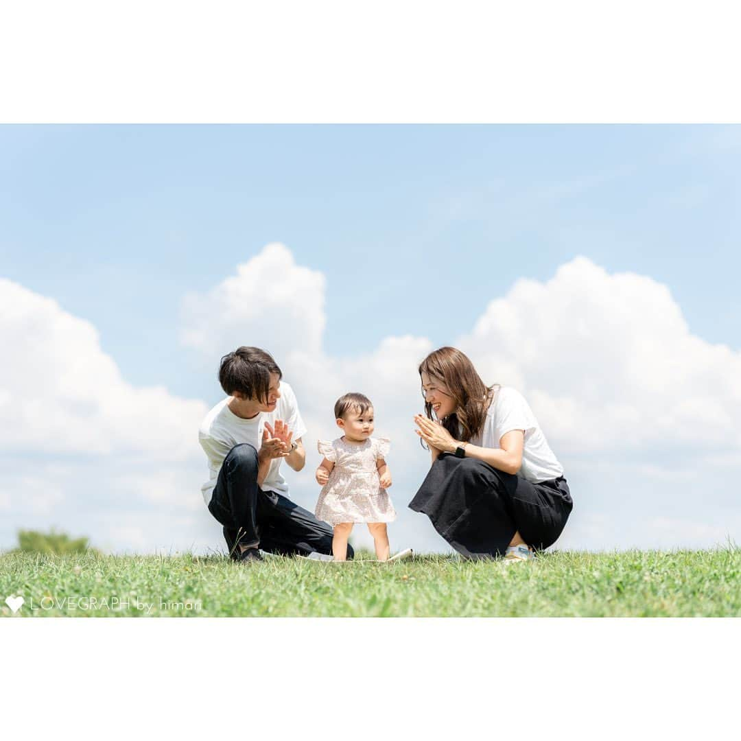 Lovegraph_Kids ラブグラフキッズさんのインスタグラム写真 - (Lovegraph_Kids ラブグラフキッズInstagram)「ㅤㅤㅤ今年の夏もキッズ撮影会を全国で開催しております👧🏻👦🏻🌻 ㅤㅤㅤ ラブグラフのキッズ撮影会は"無料で2枚の撮影データ"をお渡ししております。ぜひお気軽にお越しください☺️ ㅤㅤㅤ 開催情報と空き日程はご予約専用LINEよりご確認ください🪽 ✡︎⋆꙳ ㅤㅤㅤㅤㅤㅤ ୨୧┈┈┈┈୨୧ ㅤㅤㅤ Lovegraphは出張撮影サービスです📸お誕生日や七五三、日常フォトなどさまざまなシーンをプロのカメラマンが撮影いたします☺️ ㅤㅤㅤ 撮影プランや料金詳細は @lovegraph_kids のプロフィールURLをご確認ください🌼 ㅤㅤㅤ ୨୧┈┈┈┈୨୧ ㅤㅤㅤ #ラブグラフ #Lovegraph #幸せな瞬間をもっと世界に #出張カメラマン #子どものいる暮らし #ロケーションフォト #出張カメラマン」8月18日 20時54分 - lovegraph_kids