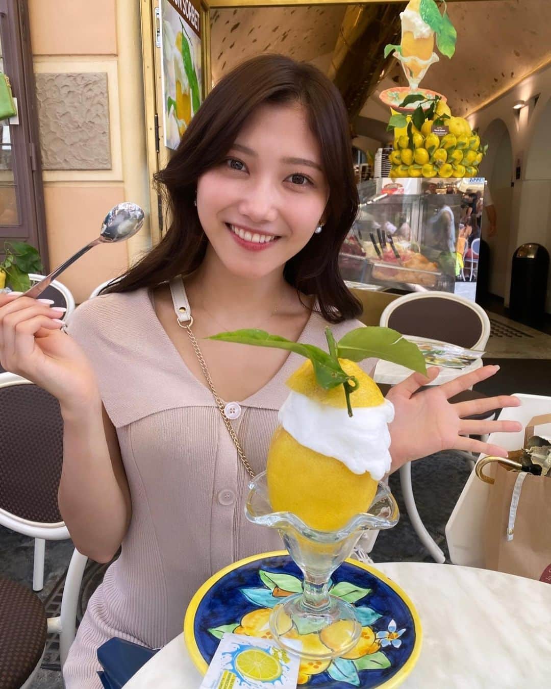丸山蘭奈のインスタグラム：「・ Lemino「シンデレラジャーニー」に参加させていただきました🤍 イタリアでの恋の旅、どっきどきでした🫣🇮🇹  8/24Leminoにて配信スタートです♡ 私と一緒に恋の旅にいきませんか？🤭  #レミノ  #Lemino  #シンデレラジャーニー」