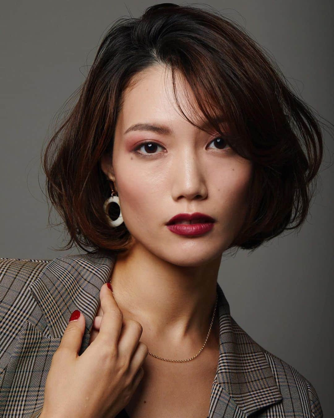 小松舞のインスタグラム：「#throwback #tbt  #portrait」