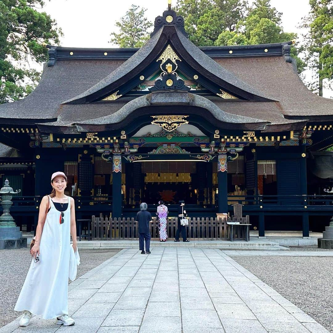 Mai Yamadaのインスタグラム：「東国三社参り⛩️ 鹿島神宮→息栖神社→香取神宮と3社をまわってお参りしてきました🙏🏻  鹿島神宮でご祈祷していただき、パワーアップ💪🏻  #東国三社 #東国三社参り #鹿島神宮 #息栖神社 #香取神宮 #神社#神社巡り #御朱印#御朱印ガール  #御朱印女子  #夏旅 #おでかけ #ドライブ #日帰り#日帰りドライブ」