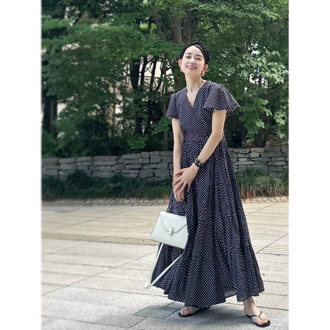 武藤京子さんのインスタグラム写真 - (武藤京子Instagram)「* * 先日のお洋服 * 普段柄物はあまり着ないけど ドット柄は大好き😊 * #mariha #valextra #maurodebari #アメブロ更新しました」8月18日 21時29分 - kyokomuto0628