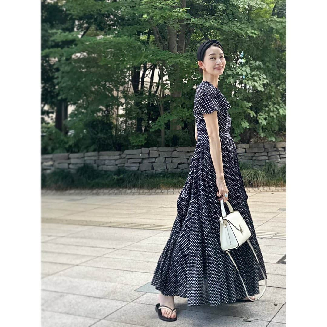 武藤京子さんのインスタグラム写真 - (武藤京子Instagram)「* * 先日のお洋服 * 普段柄物はあまり着ないけど ドット柄は大好き😊 * #mariha #valextra #maurodebari #アメブロ更新しました」8月18日 21時29分 - kyokomuto0628