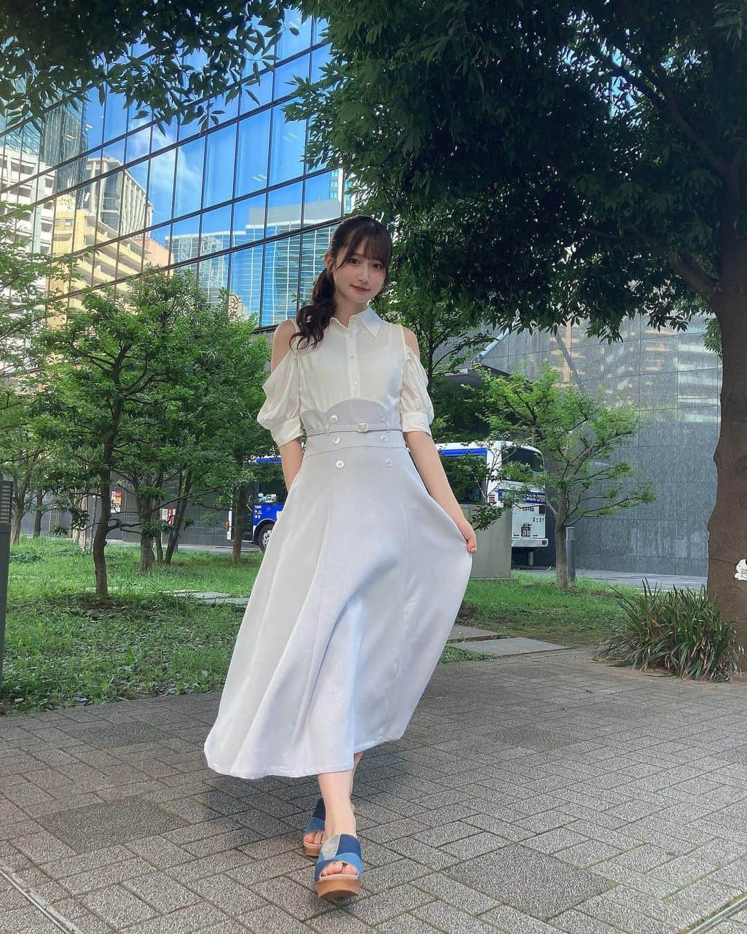 貝賀琴莉さんのインスタグラム写真 - (貝賀琴莉Instagram)「今日は撮影してきました☀️ 暑いからポニーテール🐎 発売楽しみにしててねー！  #アイドル #idol」8月18日 22時50分 - 0112kako