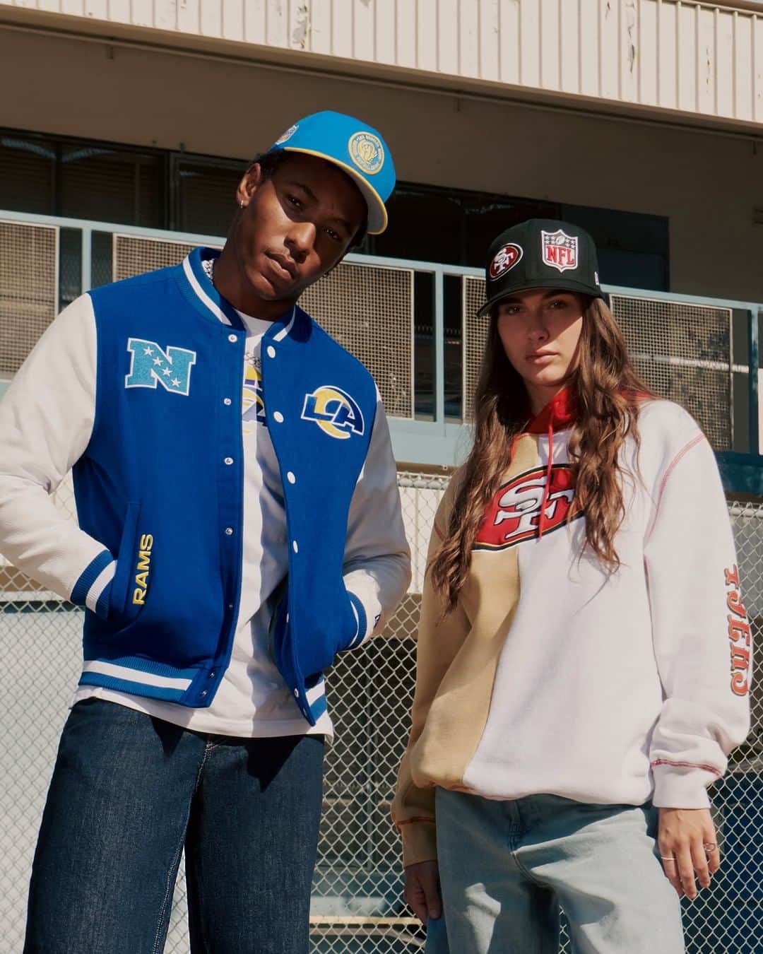 ニューエラ・キャップのインスタグラム：「Get game day ready with exclusive NFL Sideline 59FIFTYs and NFL 3rd Down apparel in select teams.」