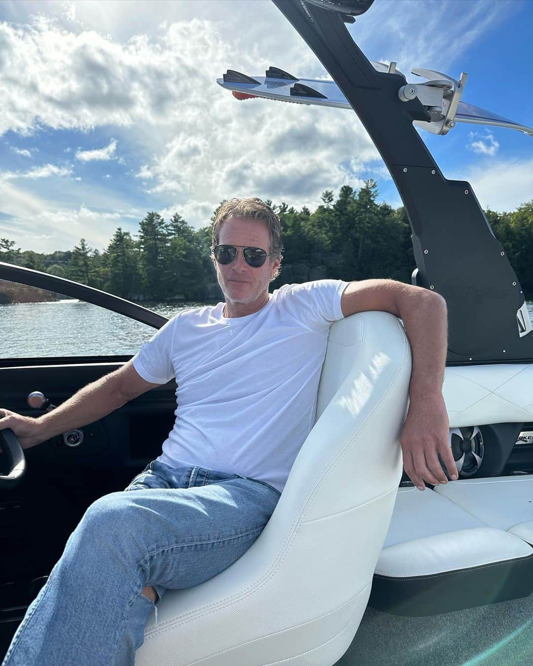 シンディ・クロフォードさんのインスタグラム写真 - (シンディ・クロフォードInstagram)「Wrapping up another summer at the lake 🛶」8月18日 23時22分 - cindycrawford