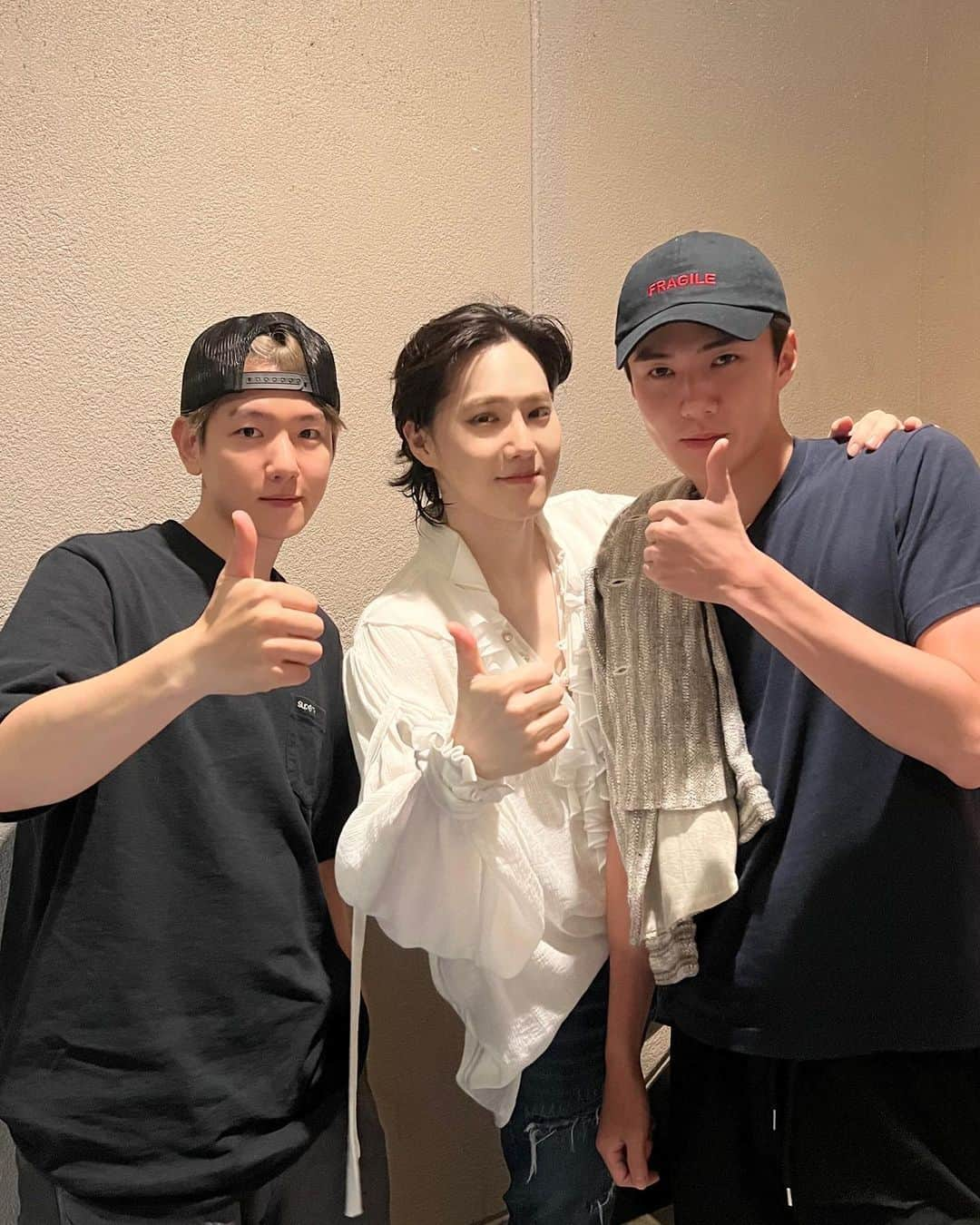 EXOさんのインスタグラム写真 - (EXOInstagram)「Wolfgang Mozart #SUHO with #BAEKHYUN & #SEHUN 🐰🐶🐥🤍  'Musical MOZART!' ~2023.8.22 Sejong Center of Performing Arts Grand Theater   #수호 #백현 #세훈 @kimjuncotton @baekhyunee_exo @oohsehun  #엑소 #EXO #weareoneEXO #모차르트! #MOZART!」8月18日 23時23分 - weareone.exo