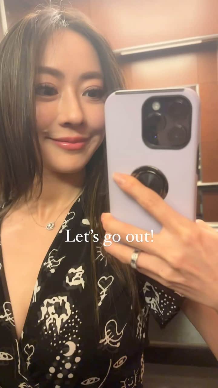 松岡李那のインスタグラム：「Nite out in #福岡 ❤️ Super Hot spot in Hakata🎭🤹‍♀️ 福岡はご飯も美味しいし大好きになっちゃった🥰また行きたい🥰   @theater_010 @theater_010_midnight  #福岡観光 #福岡グルメ #福岡旅行 #博多旅行  #show #travelling」