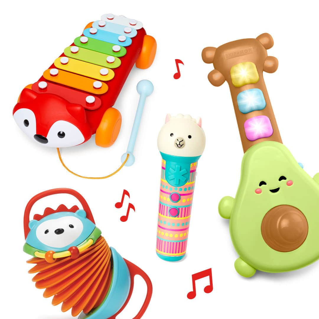 Skip Hopさんのインスタグラム写真 - (Skip HopInstagram)「Happy Fri-YAY! 🎉 Let's start a family band & dance! 💃💃  #skiphop #musthavesmadebetter #happyfriday #musicaltoys #babytoys #tgif #danceparty #familyband」8月19日 0時10分 - skiphop