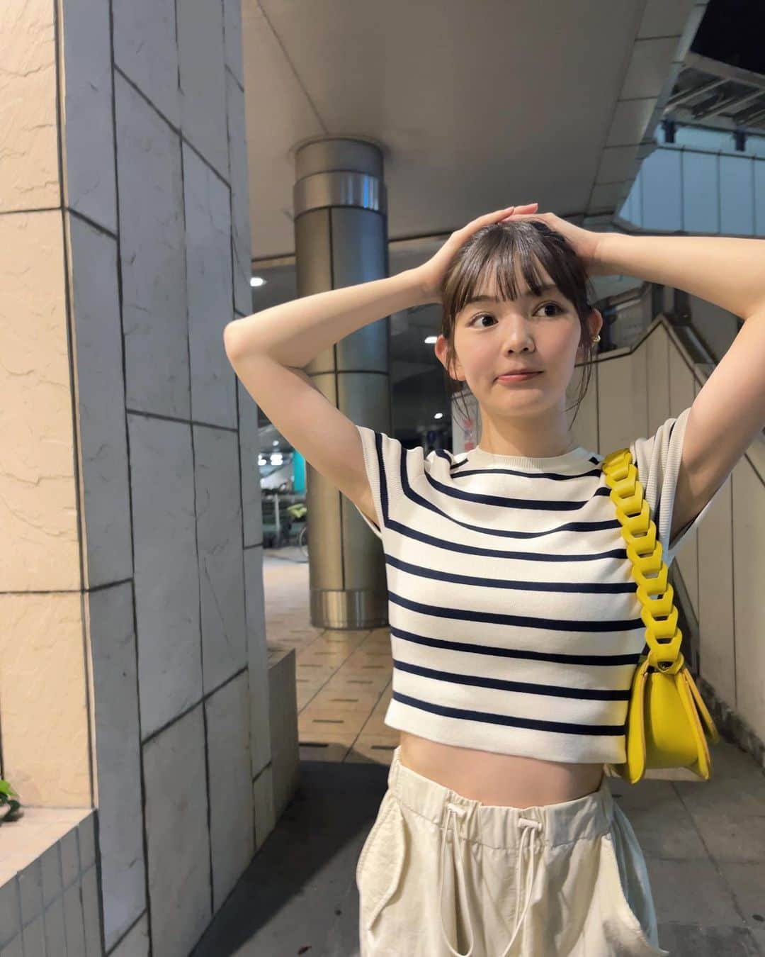 のインスタグラム：「.  .  .  久しぶりにカラオケ行きました♩」