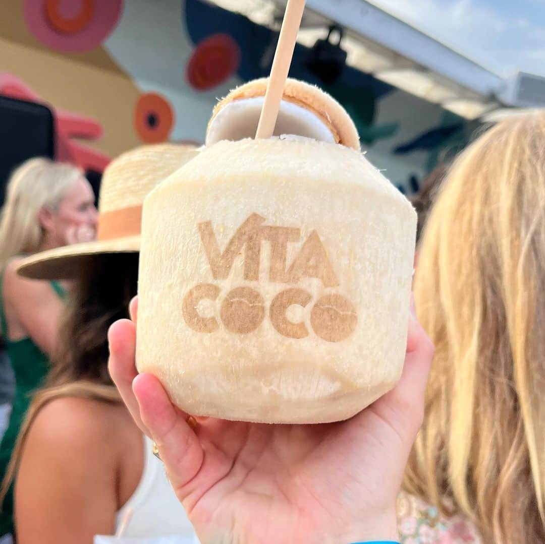 Vita Coco Coconut Waterのインスタグラム：「You haven't lived until you've had a Coco Blanco out of an actual coconut that says Vita Coco on it. Head to @thesurflodge in the Hamptons and ride out the rest of summer with one of these photo-ready drinks in hand 🌞」