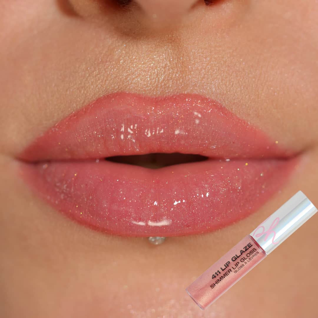 BH Cosmeticsさんのインスタグラム写真 - (BH CosmeticsInstagram)「You can NEVER have too many glosses 😘 Get your gleam on with the BH 411 Lip Glaze Shimmer Gloss ✨ Choose from 4 luscious shades: ❤️Playground⁣ 🤍Papped⁣ 🧡Vintage⁣ 💗Melrose⁣ ⁣ #bhcosmetics」8月19日 2時15分 - bhcosmetics