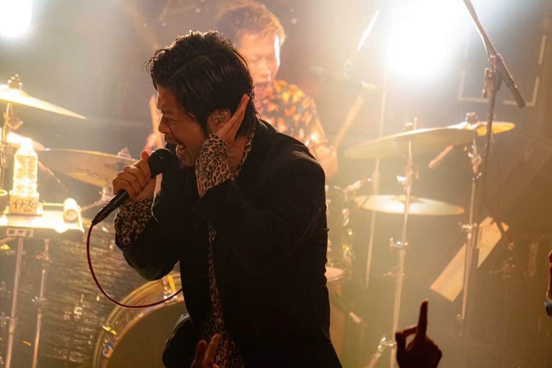 上中丈弥さんのインスタグラム写真 - (上中丈弥Instagram)「2023 8.18横浜⁡ ⁡ライブは生きる力って⁡ ⁡それはバンドマンも同じやね⁡ ⁡最高」8月19日 2時19分 - jyouya