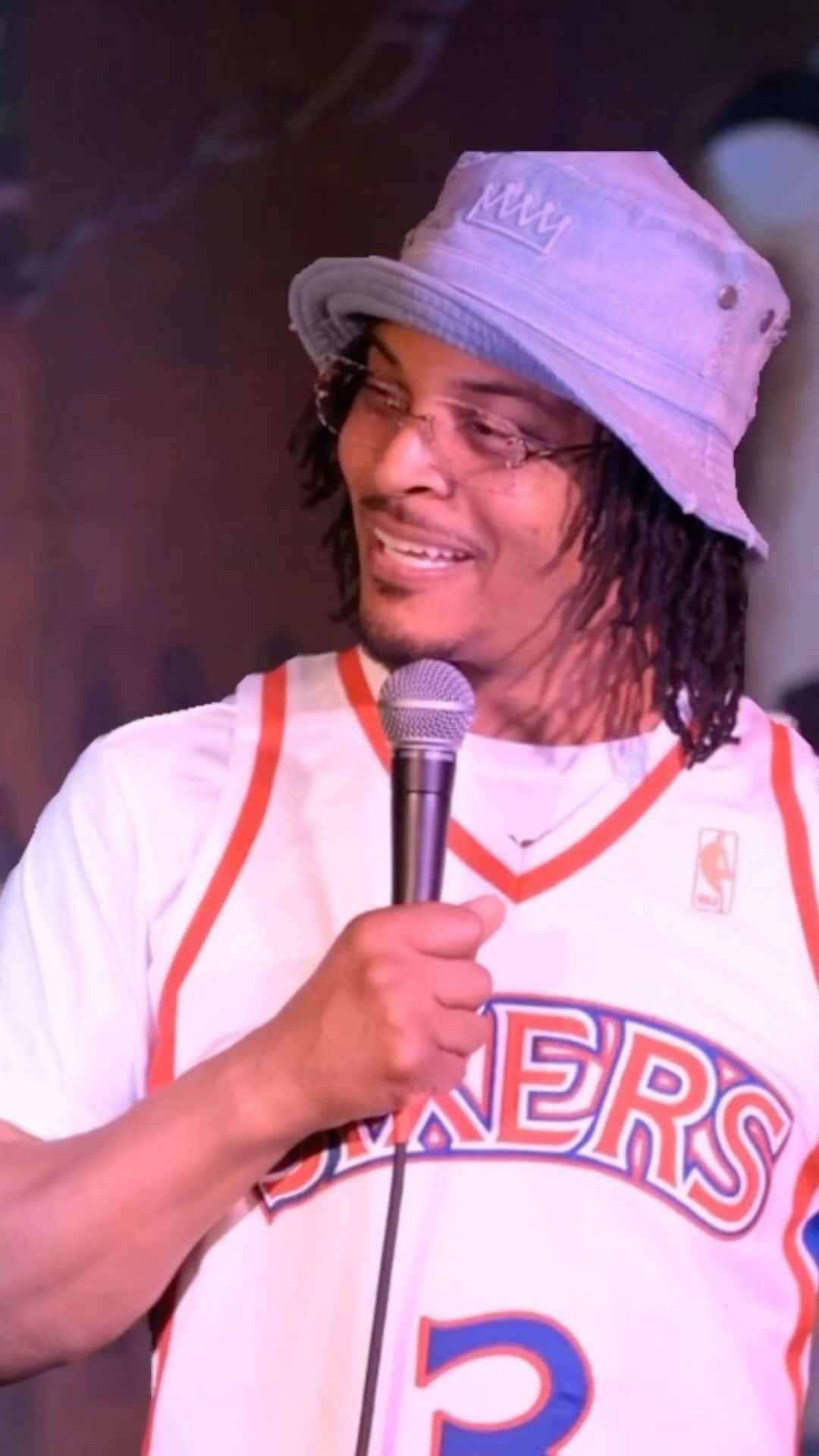 T.I.のインスタグラム：「Last night in Philly was a vibe!!!😂😂😂😂 We went 🆙 @heliumcomedyphl & laughed til we couldn’t feel our faces to celebrate 20yrs of Trap Muzik😬😬😬😬 It ain’t over tho Philly 2more shows tonight & 2 more tomorrow night. 7pm & 10pm cmon out and Kick 💩 wit me & @thehahamafia @comediankdubb23 @ronniejordan @darealjayski Get ya tix & PULL UP‼️」