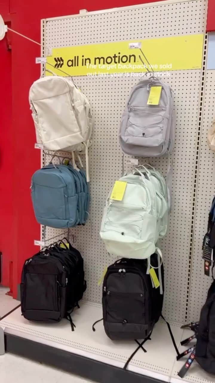 Target Styleのインスタグラム：「RUN TO TARGET ✨ while the viral backpack is still available in blue and black! #TargetStyle @kellyklouw」
