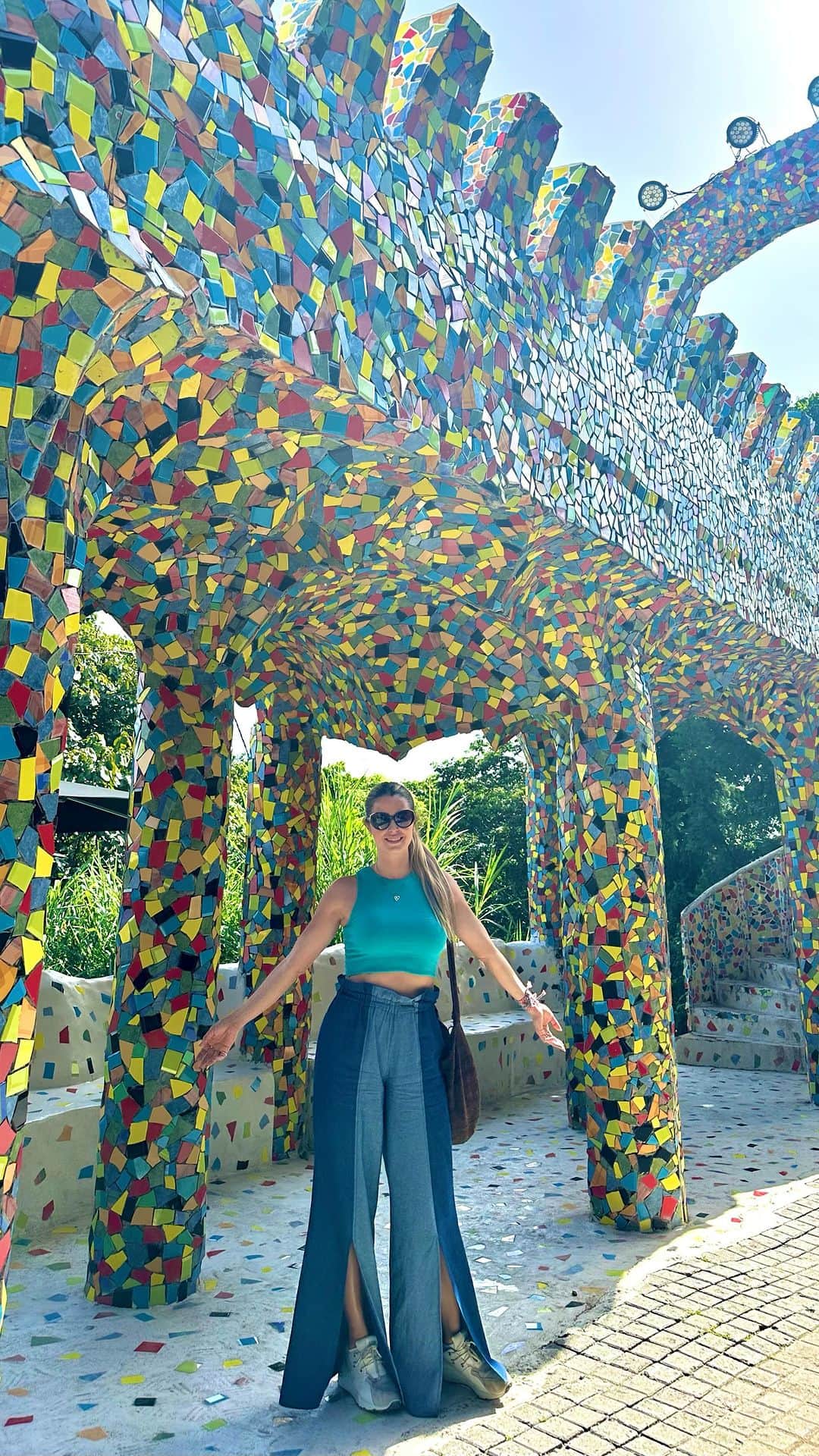 のインスタグラム：「Adrenalina y felicidad!!  Te lanzarías de aquí?」