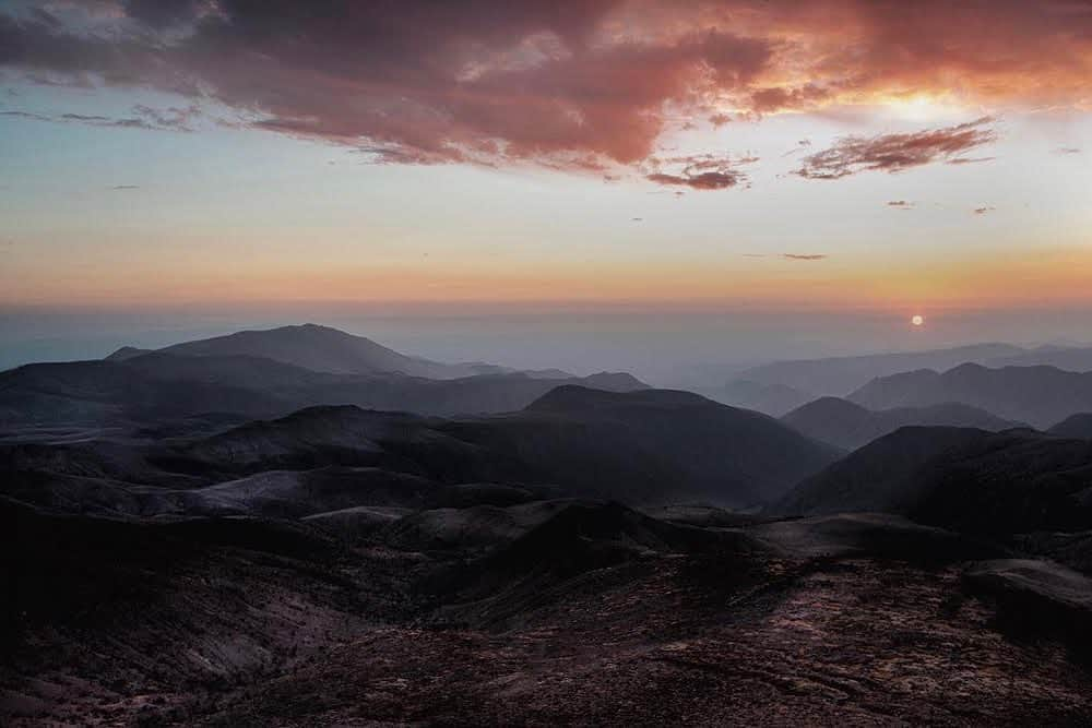 thephotosocietyのインスタグラム：「Photo by @robertclarkphoto // A few years ago I was in Peru working two stories for #NatGeo. I was in Peru for about six months and traveling between Nazca on the coast & Cusco in the Andes. In #Nazca I was working on new research concerning the Nazca Lines, in Cusco I was working on a story about the Inca and some new archaeological sites. I was dealing with two scientific research teams, two different film crews and two different government agencies, not to mention locations that were a 13.7 hour drive and over 400 miles from each other. The best way to travel was to drive, on what I found out was considered one of the most dangerous roads in the world. I think @davidcoventry and I made the drive five times. On one of the trips, bandits tossed a large rock from a tree that over hangs the road, in an effort to slow us down. The wind screen was smashed and we continued driving until we reached Cusco. While I was thinking about my favorite assignment for #NatGeo, Peru came to mind right away. I love the landscape, the history of all the different cultures that have inhabited this fertile landscape. 1) A view from the road from Nazca to Cusco. 2) A group of women and children taking a break at a mountain pass (1400 ft) in the Andes, while on the way to a festival. 3) A view of the Arana (spider), 0ne of the most popular and well defined. The geoglyphs were made in the middle of the desert canvas of the Nazca region between 100 BCE (Before Common ERa) to 800 CE (Common ERA). These were made by removing rocks and dirt from the ground and thus creating different images. The desert floor has had natural weathering that has occurred for thousands of years. Working on over 50 stories and traveling to over 80 countries it has been hard to choose the places and people who have remained with me. The 1st slide in the post, I have no memory of shooting or seeing in my numerous edits of the work. I do Love photography, not only because of its ability to communicate but for the travels and rewarding life it has given me. #worldphotographyday」