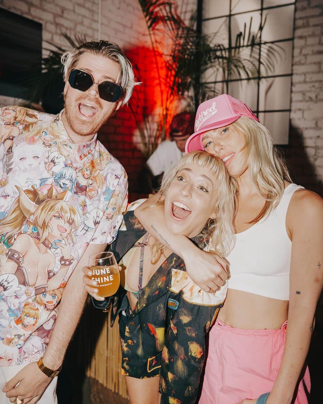 Carter Cruiseさんのインスタグラム写真 - (Carter CruiseInstagram)「see you tonight @longstoryshortparty!!! DM the party page for bottle service / table reservations :) COME JOIN THE CIRCLE CHILDREN!!!!   📸: @sk8orjuan」8月19日 5時05分 - cartercruise