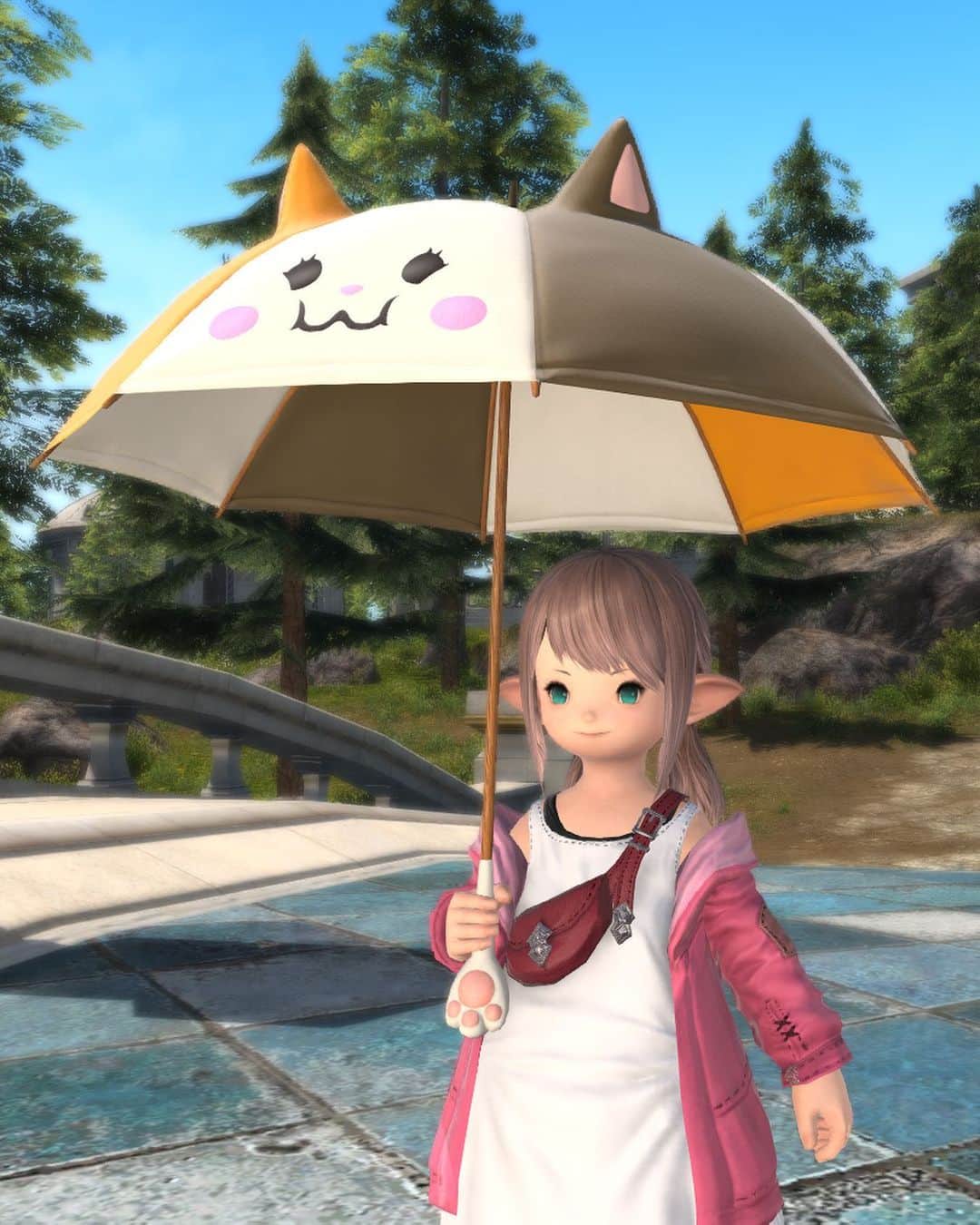FINAL FANTASY XIVのインスタグラム：「The Moogle Treasure Trove is back with exciting goodies for FFXIV's 10th anniversary! 🤩   From Sunday, August 27, complete specific duties and collect irregular tomestones of tenfold pageantry for a variety of rewards, including the brand-new Fat Cat Parasol! ☂️✨  #FFXIV #FF14 #MoogleTreasureTrove」