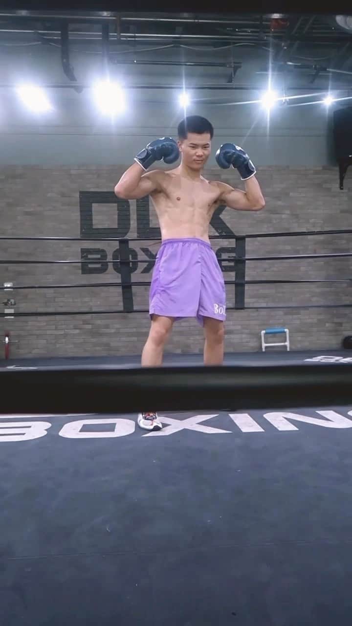 那須川天心のインスタグラム：「Spend a day at the gym with @Tenshin.Nasukawa 🥊」