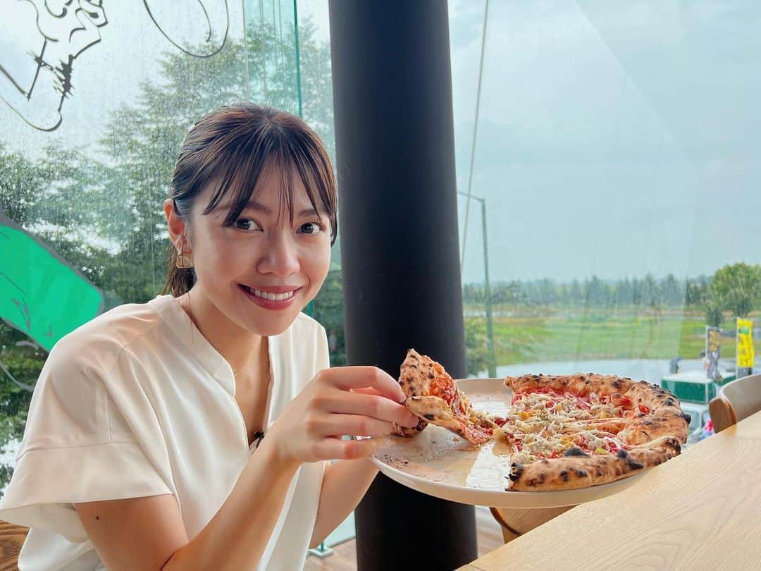 吉田晴香のインスタグラム：「おはようございます☺️  本日18:30〜旅コミ北海道💚 @tabikomi_hokkaido  道の駅グルメを発掘しに空知方面へ！  その地域ならではの食材や、 そこへ行かないと食べられない 道の駅グルメがたくさん登場します🤓  是非ご覧ください☺️  #旅コミ北海道#旅コミ#じゃらん#TVh #北海道#hokkaido#hokkaidolove」