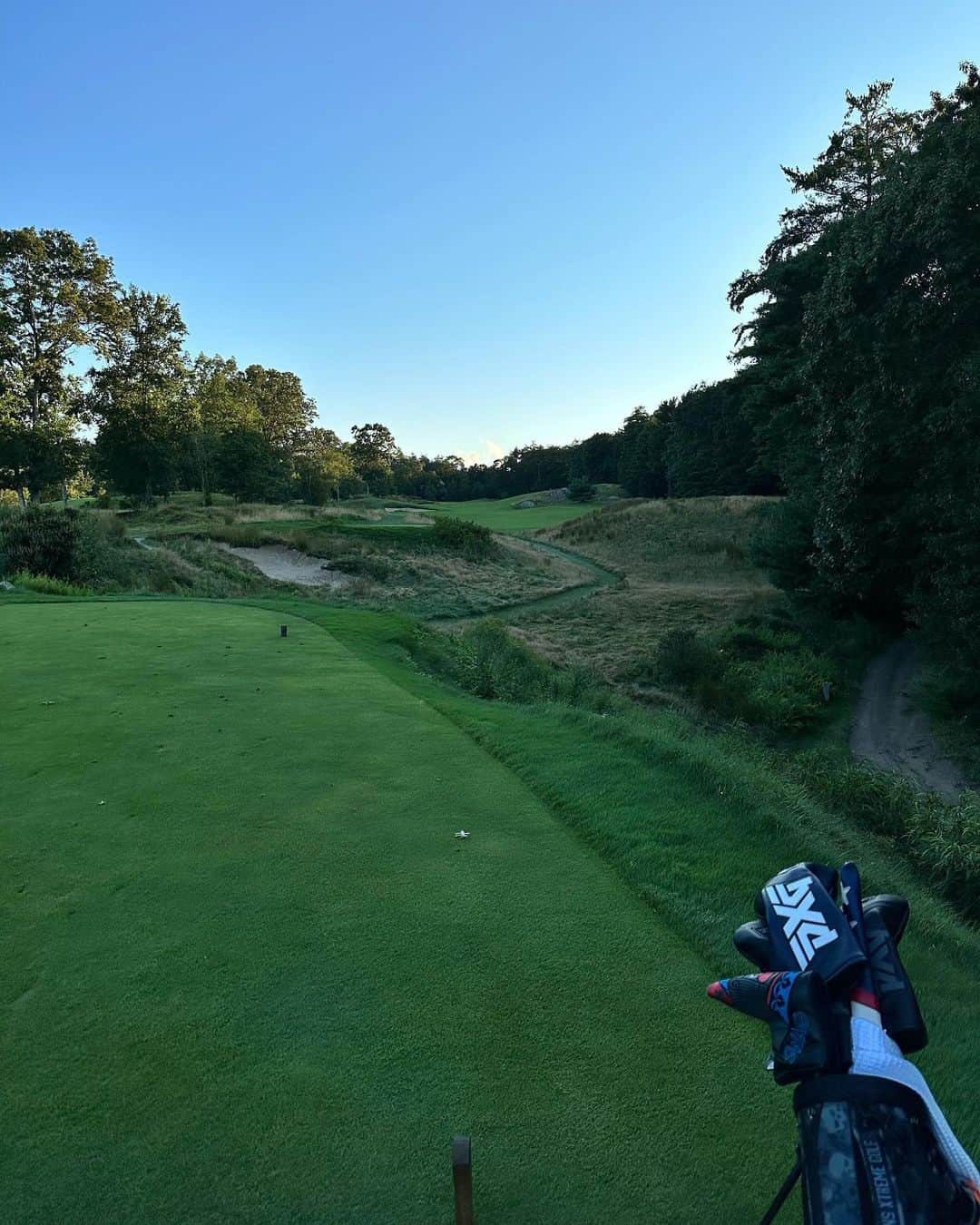 メーガン・カンさんのインスタグラム写真 - (メーガン・カンInstagram)「𝟾.𝟷𝟾.𝟸𝟶𝟸𝟹 @bostongolfclub - 𝚃𝚑𝚊𝚗𝚔𝚏𝚞𝚕 𝚝𝚘 𝚌𝚊𝚕𝚕 𝚝𝚑𝚒𝚜 𝚙𝚕𝚊𝚌𝚎 𝚑𝚘𝚖𝚎 🫶🏻.  𝚏𝚎𝚊𝚝𝚞𝚛𝚒𝚗𝚐 𝚊 𝚜𝚙𝚎𝚌𝚒𝚊𝚕 𝙵𝚊𝚌𝚎𝚃𝚒𝚖𝚎 𝚏𝚛𝚘𝚖 𝚝𝚑𝚎 𝚋𝚎𝚜𝚝 💕.」8月19日 8時53分 - megan_khang