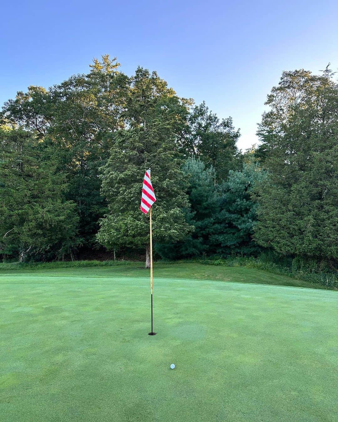 メーガン・カンさんのインスタグラム写真 - (メーガン・カンInstagram)「𝟾.𝟷𝟾.𝟸𝟶𝟸𝟹 @bostongolfclub - 𝚃𝚑𝚊𝚗𝚔𝚏𝚞𝚕 𝚝𝚘 𝚌𝚊𝚕𝚕 𝚝𝚑𝚒𝚜 𝚙𝚕𝚊𝚌𝚎 𝚑𝚘𝚖𝚎 🫶🏻.  𝚏𝚎𝚊𝚝𝚞𝚛𝚒𝚗𝚐 𝚊 𝚜𝚙𝚎𝚌𝚒𝚊𝚕 𝙵𝚊𝚌𝚎𝚃𝚒𝚖𝚎 𝚏𝚛𝚘𝚖 𝚝𝚑𝚎 𝚋𝚎𝚜𝚝 💕.」8月19日 8時53分 - megan_khang