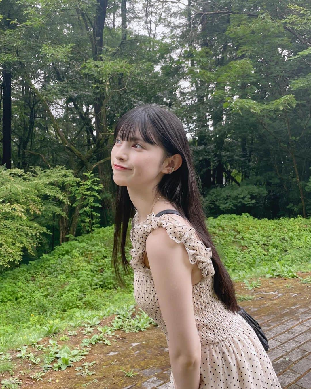 菅田愛貴さんのインスタグラム写真 - (菅田愛貴Instagram)「. いつもツインテールだからたまにはストレートを🌳 きゅん？？  #菅田愛貴」8月19日 9時18分 - akisudaofficial