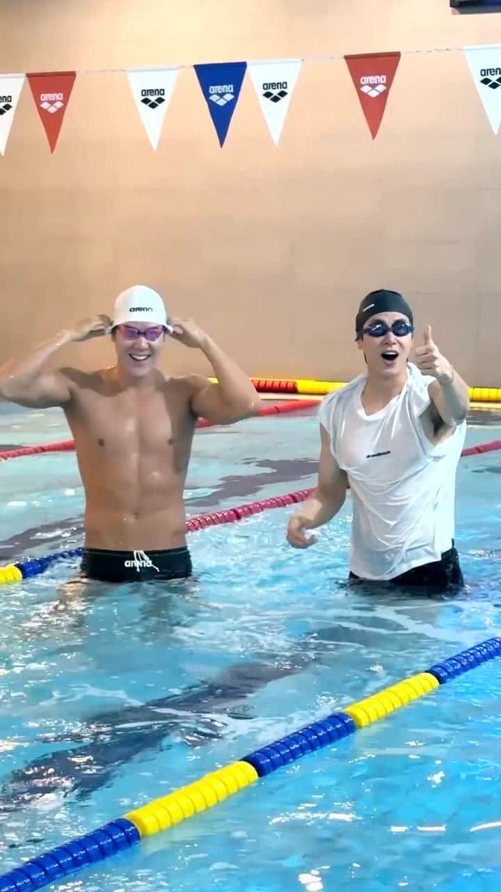ユンホのインスタグラム：「밑빠져버린 독에 물을 부어서 Swimming 🌊 #RedSun🏊‍♂️  #박태환 #Park_Taehwan  #유노윤호 #UKNOW #동방신기 #TVXQ! #東方神起 #VujaDe #뷰자데 #RedSun  #Reality_Show #리얼리티쇼」