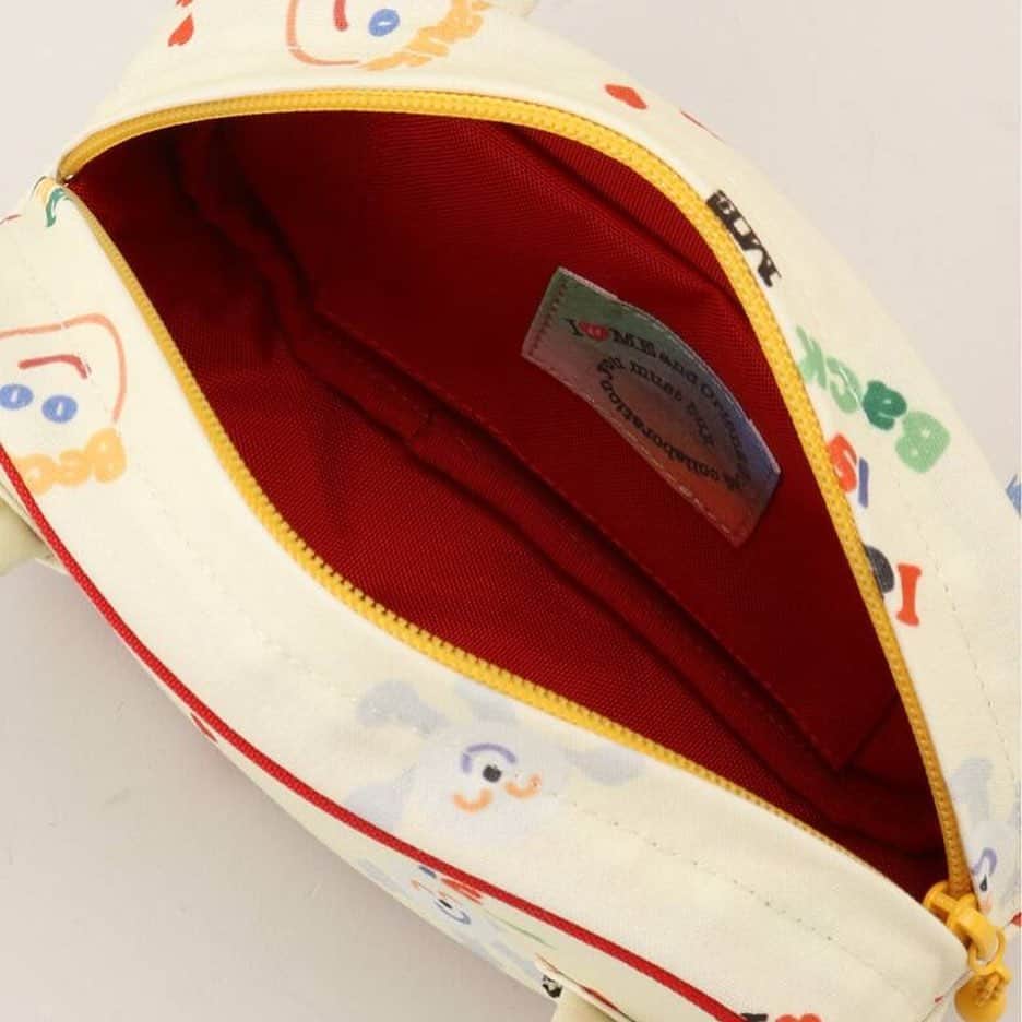 小田原愛美さんのインスタグラム写真 - (小田原愛美Instagram)「I&ME X Orien JOURNALSTANDARD ⁡ Oval Mini Bag 👩‍❤️‍💋‍👩👩‍❤️‍💋‍👩👩‍❤️‍💋‍👩👩‍❤️‍💋‍👩 ずっと作りたかったミニバッグ♡ I&MEオリジナル総柄生地で作りました。 パイピングは赤、ファスナーは黄色🟡 ⁡ @iandme_jp @oriens.js @aimiodawara」8月19日 19時19分 - aimiodawara