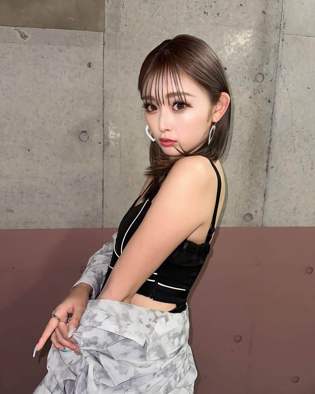 のインスタグラム：「艶。🫶 きょーもおつかれさん✌️✌️ いまからごはんつくろ😊」