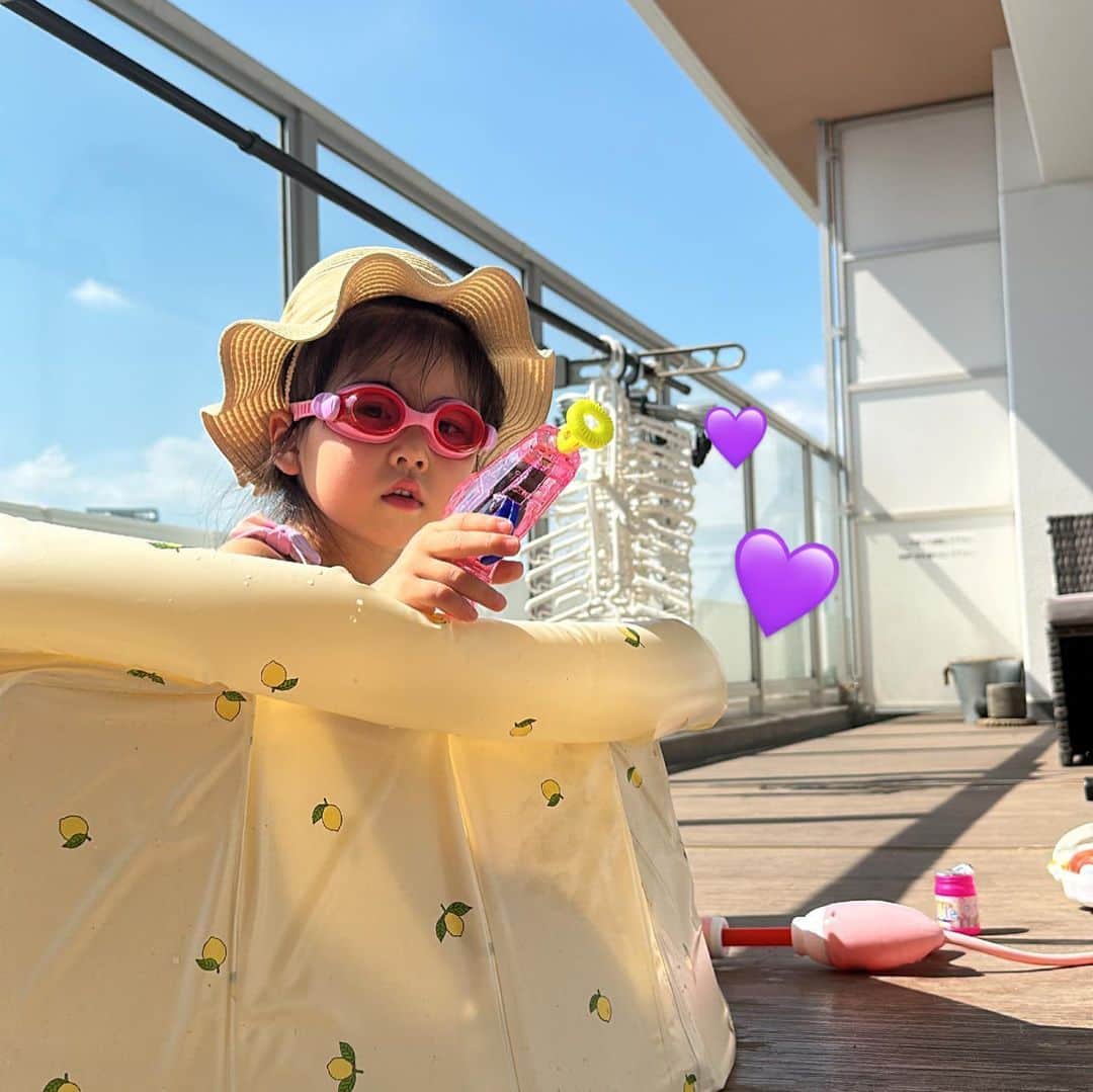 栗原ジャスティーンさんのインスタグラム写真 - (栗原ジャスティーンInstagram)「夏☀️✨  ベランダでプール遊びしたり、 お祭りへ行ったり💜  やっぱり夏っていいね🍧✨  #夏#お祭り#プール」8月19日 19時29分 - justinekurihara